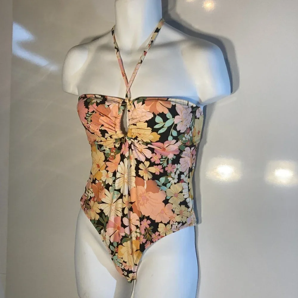 Shade & Shore NWOT SZM Black Floral Halter One Piece Figure Flattering Swimsuit